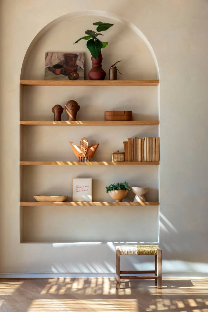 De 260 m² para 400 m²: reforma cria andar extra em cobertura. Projeto de Natalia Lemos.