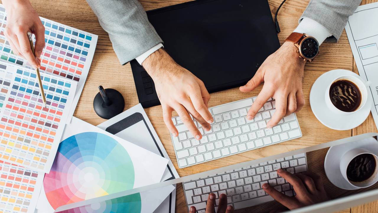 As melhores IAs gratuitas para designers que querem acelerar o trabalho