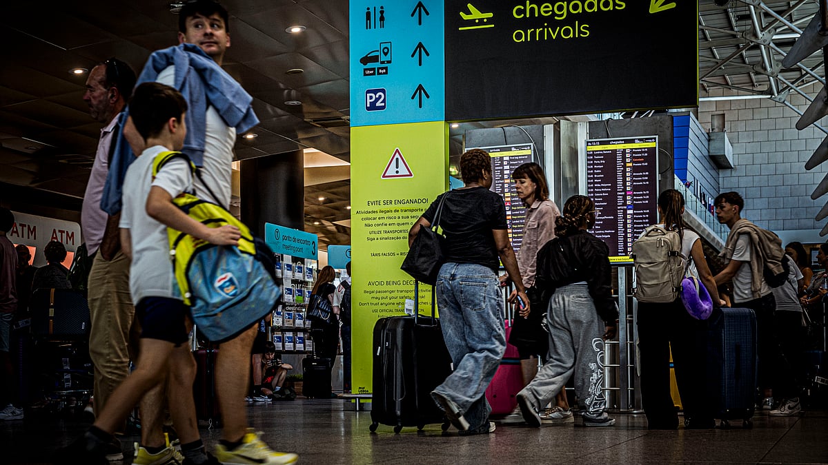 PSP Prolonga Permanência de Ex-Inspetores do SEF nos Aeroportos