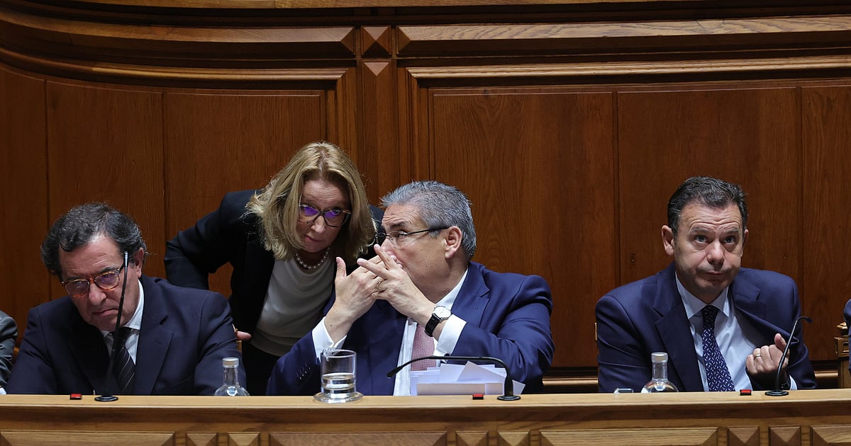 Assembleia da República Discute Proposta do Governo