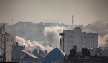 Hamas aceita libertar todos os reféns israelitas e diz estar pronto para negociar detalhes do plano de Trump