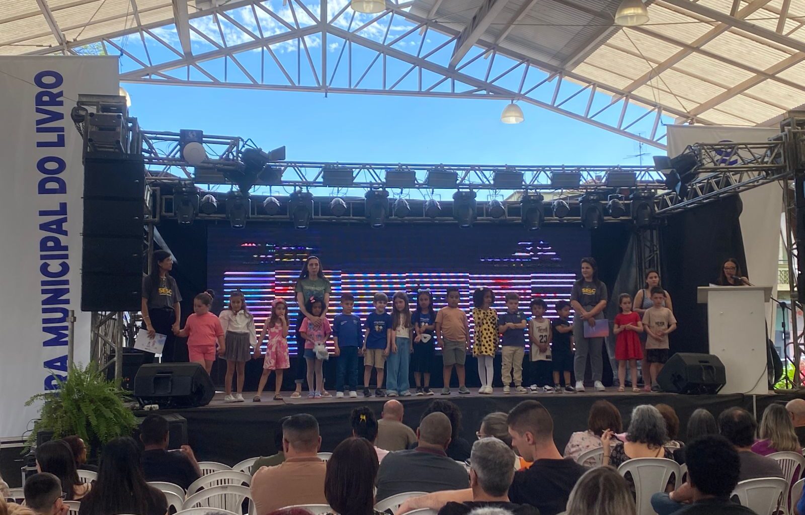 Escola Sesc de Educação Infantil de Cachoeira do Sul lança livros autorais durante a 40ª Feira do Livro