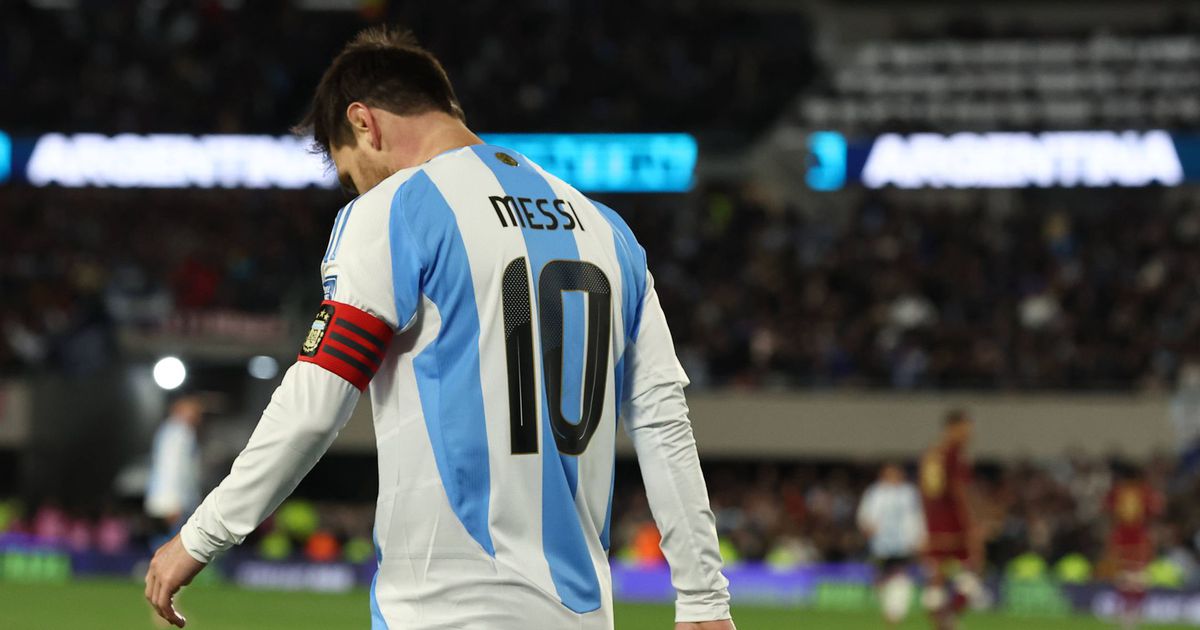 A reação de Messi após Argentina perder Mundial de Sub-20