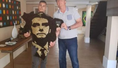 Escultura de Bolsonaro é comprada sem licitação por PM
