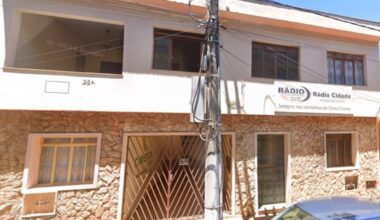 Padre invade rádio e agride locutor ao vivo em Minas; ouça