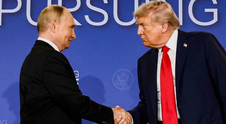 Moscovo considera que "ímpeto" pela paz após encontro entre Trump e Putin "esgotou-se"