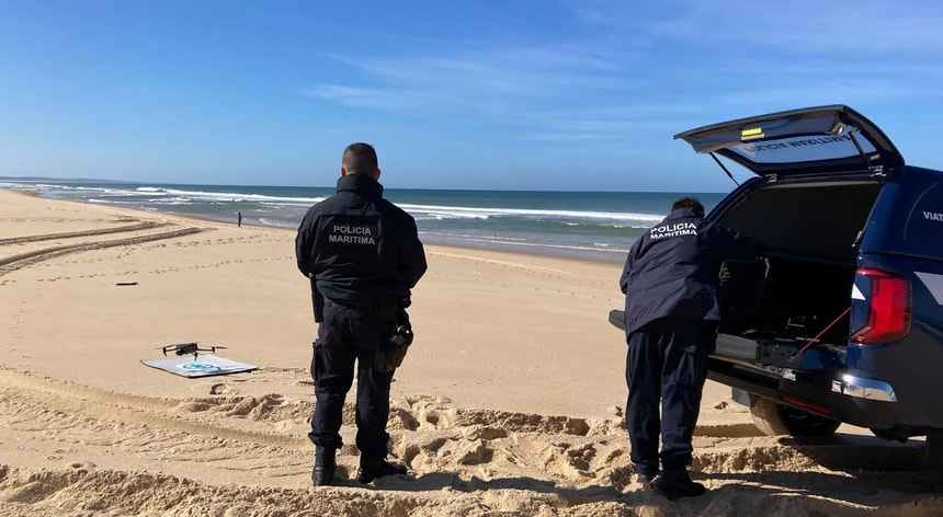 Polícia Marítima apreende mais de 20 motas de água e material náutico suspeito em Portimão