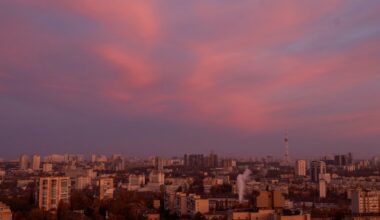 Ataques russos a centrais deixam várias regiões ucranianas sem energia