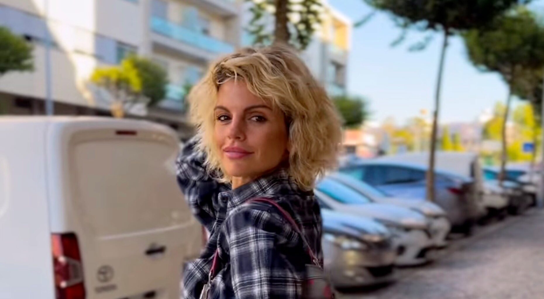 Siga-nos no Google News