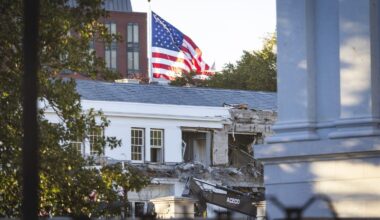 Porque decidiu Trump demolir a Ala Este da Casa Branca