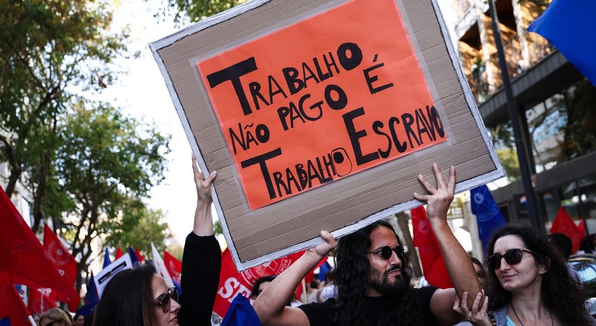 "Trabalhar mais e receber menos". Greve de enfermeiros atinge "centenas de serviços"