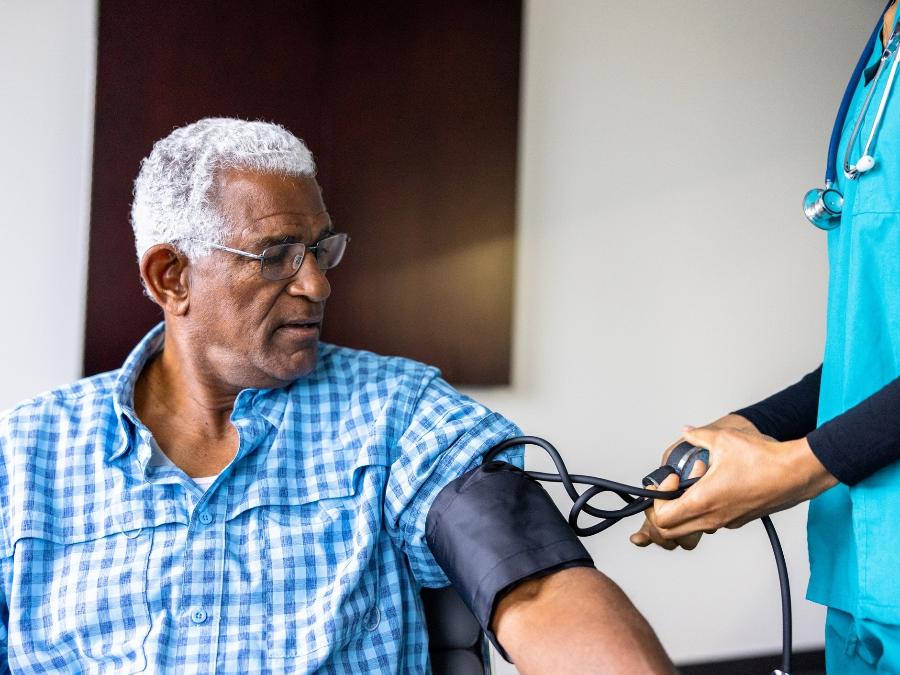 pressão 12 por 8 não é mais normal e limite de LDL mudou