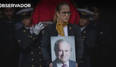 As imagens do último adeus a Pinto Balsemão – Observador