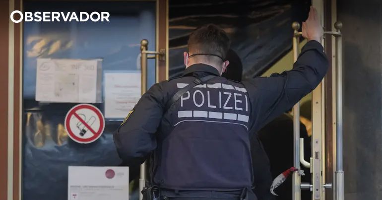 Munique. Polícia monta operação após tiros e explosões – Observador