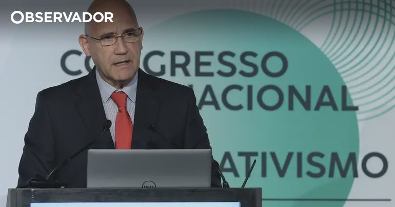 Passos pede decisões sem ceder a cálculos eleitorais – Observador