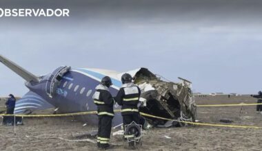 destroços de mísseis russos fizeram cair avião – Observador