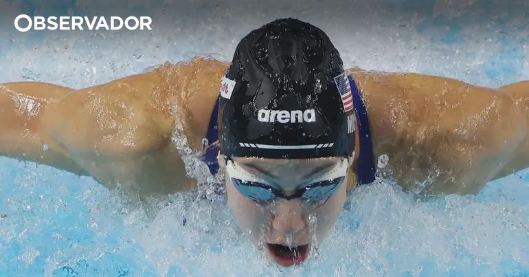 Gretchen Walsh bate novamente o recorde do mundo – Observador