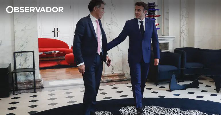 Como Macron cedeu ao PS e a crise política ficou suspensa – Observador