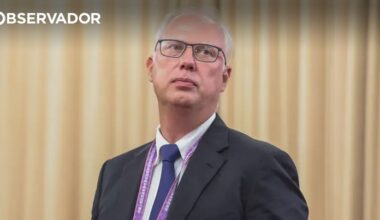 Zelensky deu um "grande passo" rumo à paz – Observador