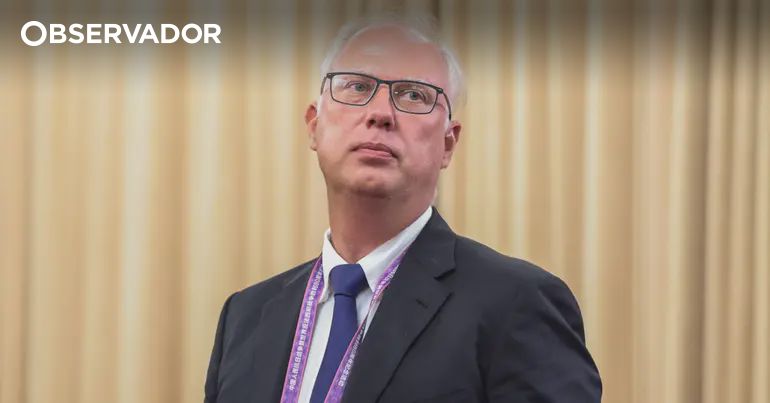 Zelensky deu um "grande passo" rumo à paz – Observador