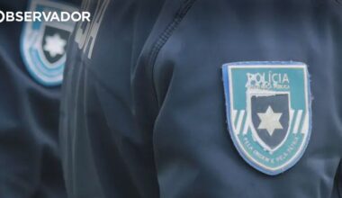 Detidas mulheres que fingiam ajudar passageiros no metro – Observador