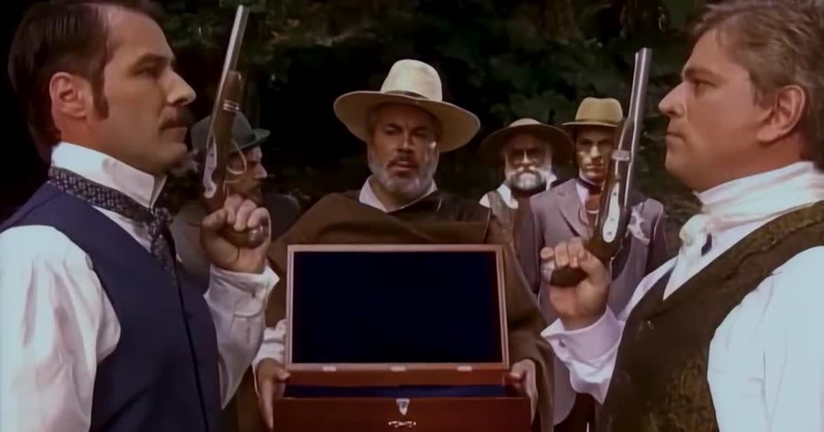 Leôncio é desmascarado por armação contra o Conde de Campos | A Escrava Isaura - R7