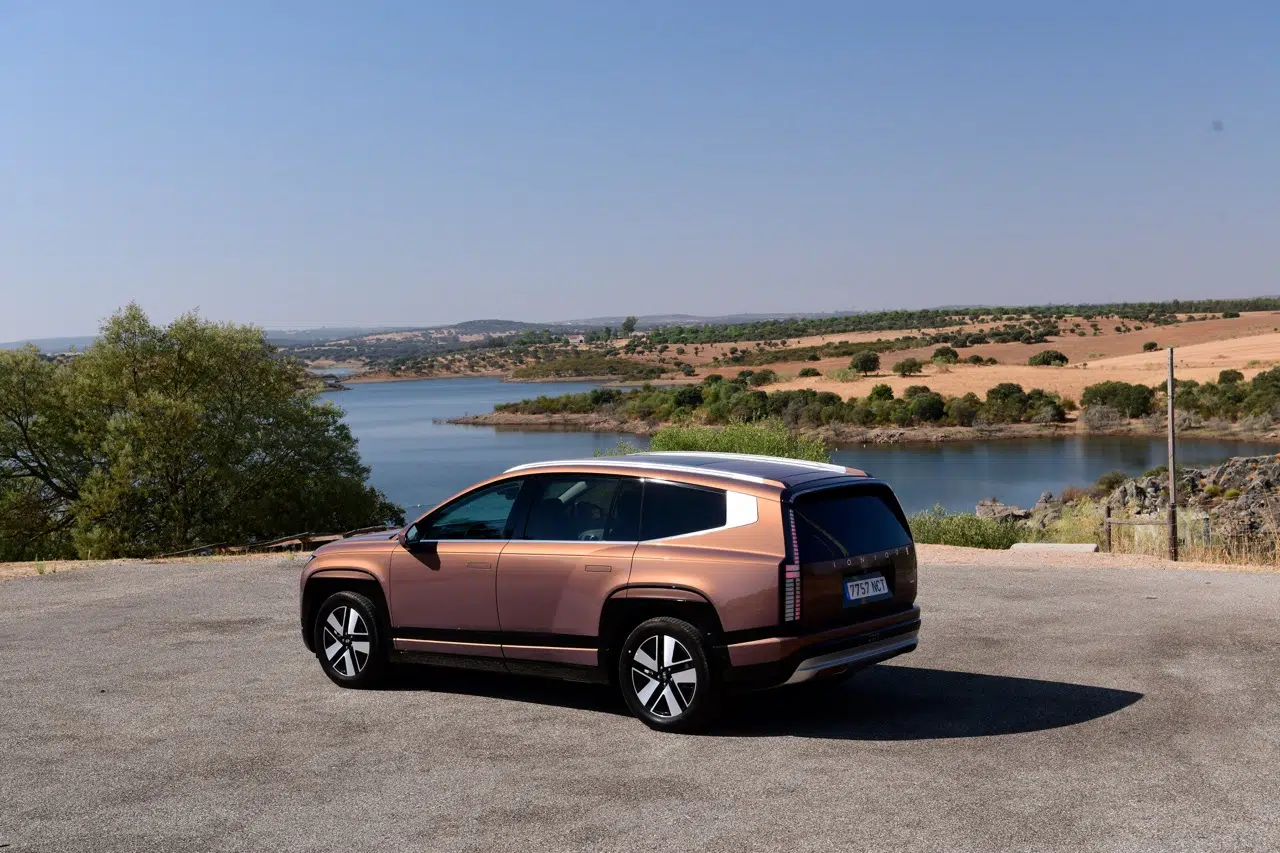 Hyundai IONIQ 9, traseira 3/4