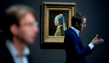 Quem é ela? Séculos depois, nova teoria pode revelar identidade da 'Moça com Brinco de Pérola'