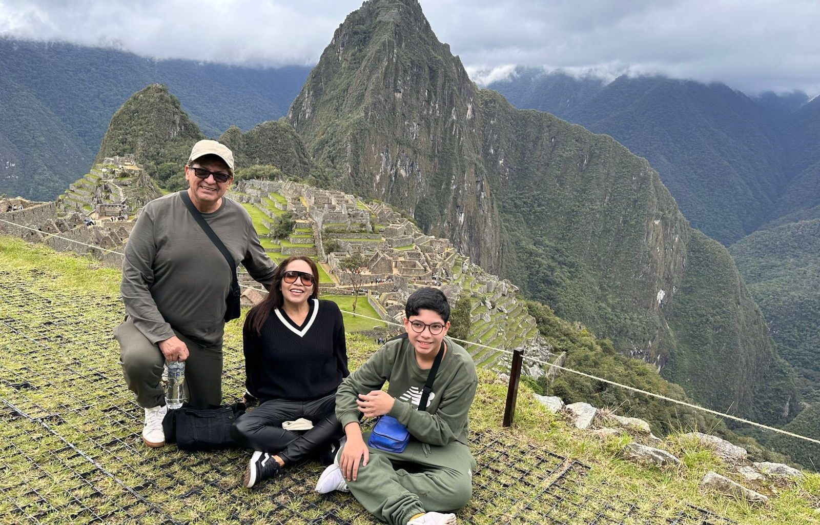 “Uma Mãe nada típica”: livro expõe os desafios e a verdadeira face da maternidade atípica
