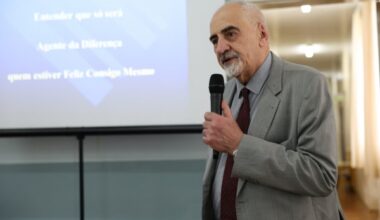 O Patrono da Feira do Livro está em Vacaria nessa sexta feira