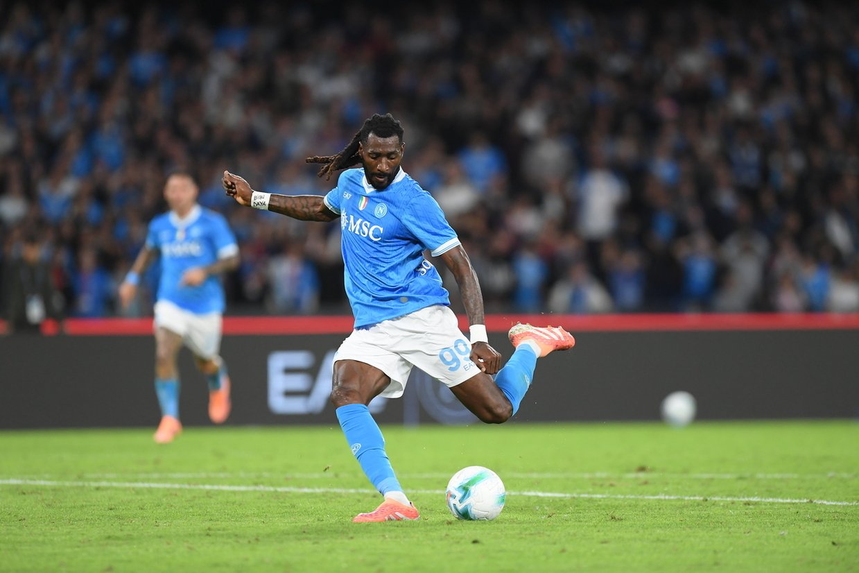 Napoli derrota Inter e sobe ao topo da Serie A - zerozero.pt