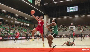 Benfica 'atropela' Sporting por 37 pontos de diferença no João Rocha - Basquetebol