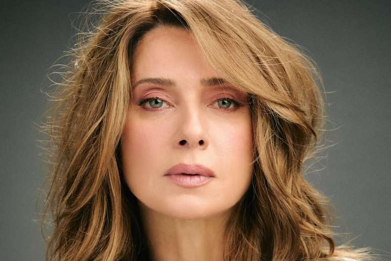 Letícia Spiller posa para ensaio