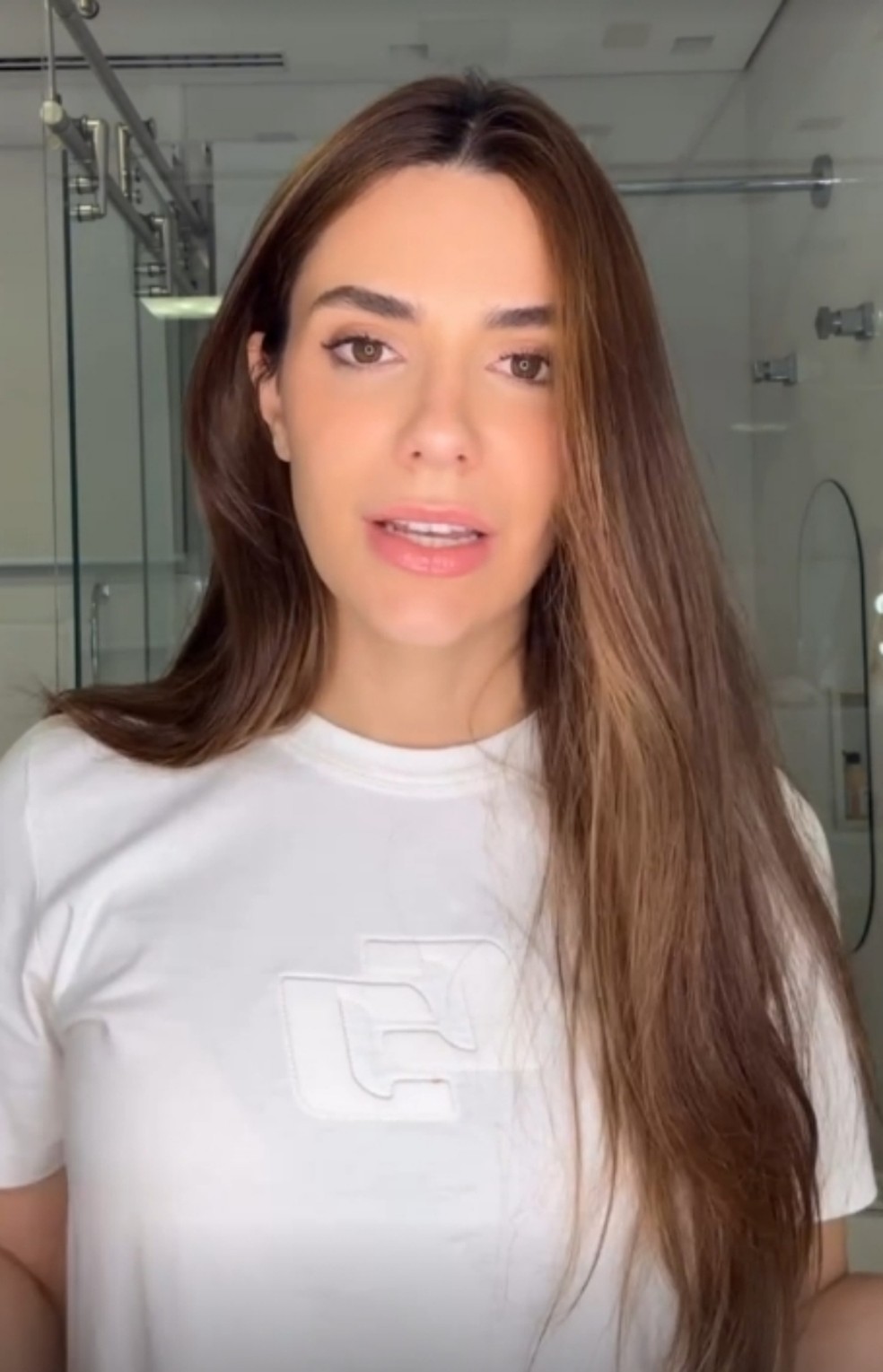 Jade Magalhães explica por que não foi à Europa com Luan Santana — Foto: Reprodução Instagram