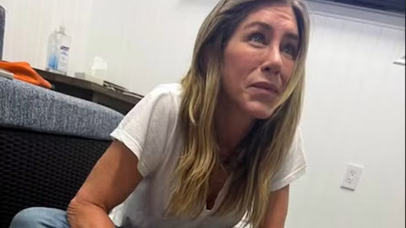 Jennifer Aniston explica decisão de não adotar uma criança