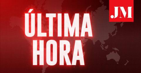 Mulher fica encarcerada em colisão automóvel no Funchal