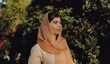 Nobel da Paz aos 15 anos, Malala fala sobre solidão, experiência com drogas e o desejo de ser uma jovem comum em novo livro