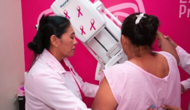 Mamografia após os 80 anos pode trazer benefícios, diz novo estudo