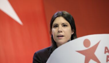 Mariana Mortágua entra na campanha autárquica após detenção