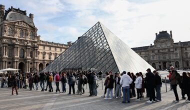 Roubo do Louvre: brasileira viu joias antes de serem levadas e estava a 2 metros de janela por onde entraram ladrões; veja relato - G1