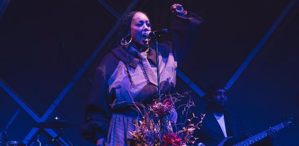 Negra Li se apresenta no TOCA Sessions, em São Paulo