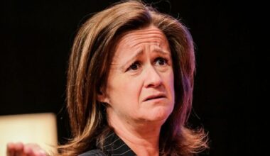 Maria Henrique - Após comentários a Joana Marques, ‘arrasada’ por rosto da SIC: “Aconselho a ver-se ao espelho”