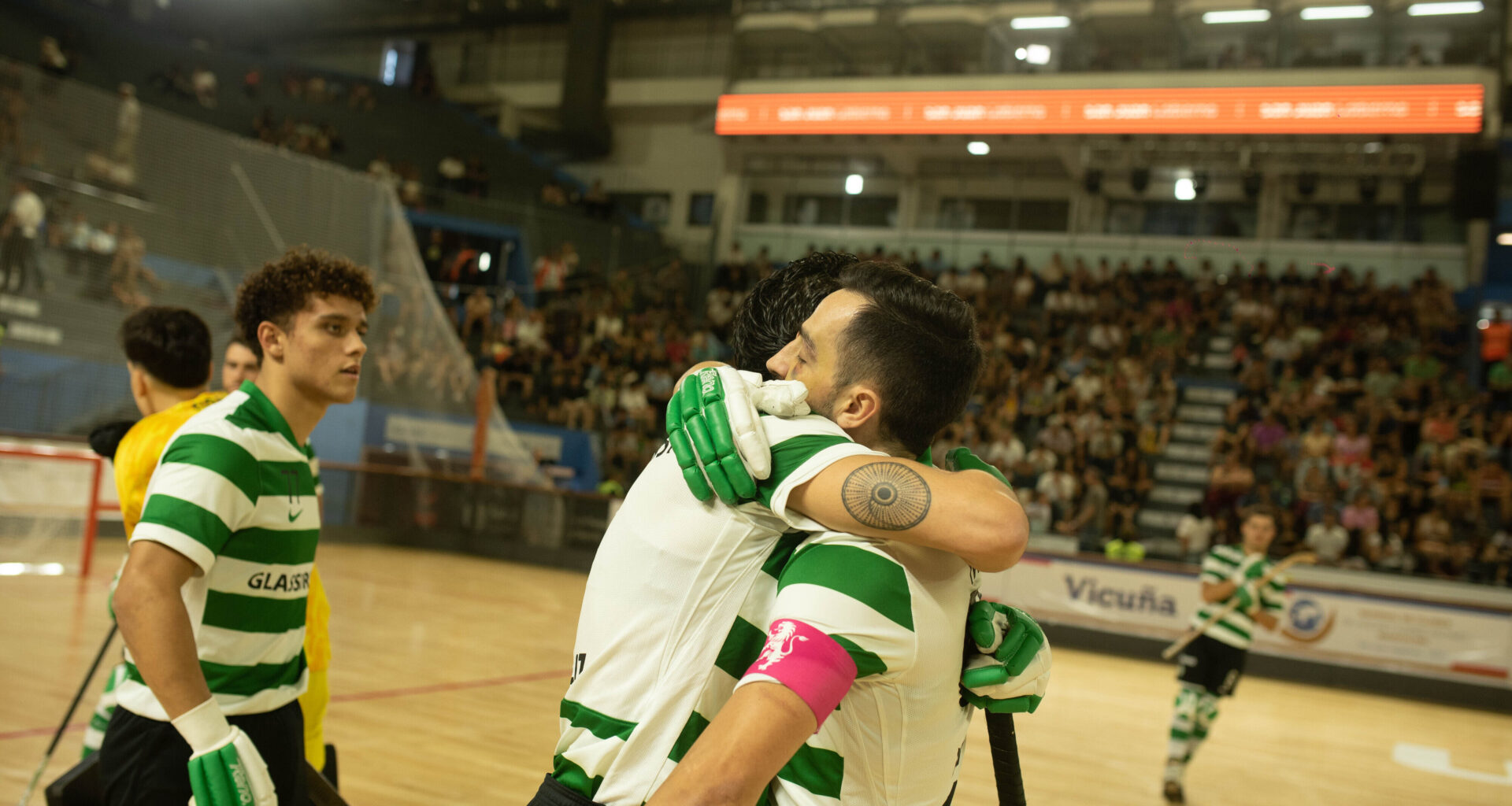 Sporting bate OC Barcelos rumo à final