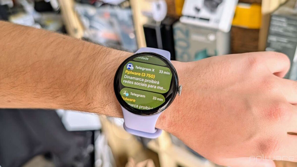 Google Pixel Watch 4 relógio smartwatch