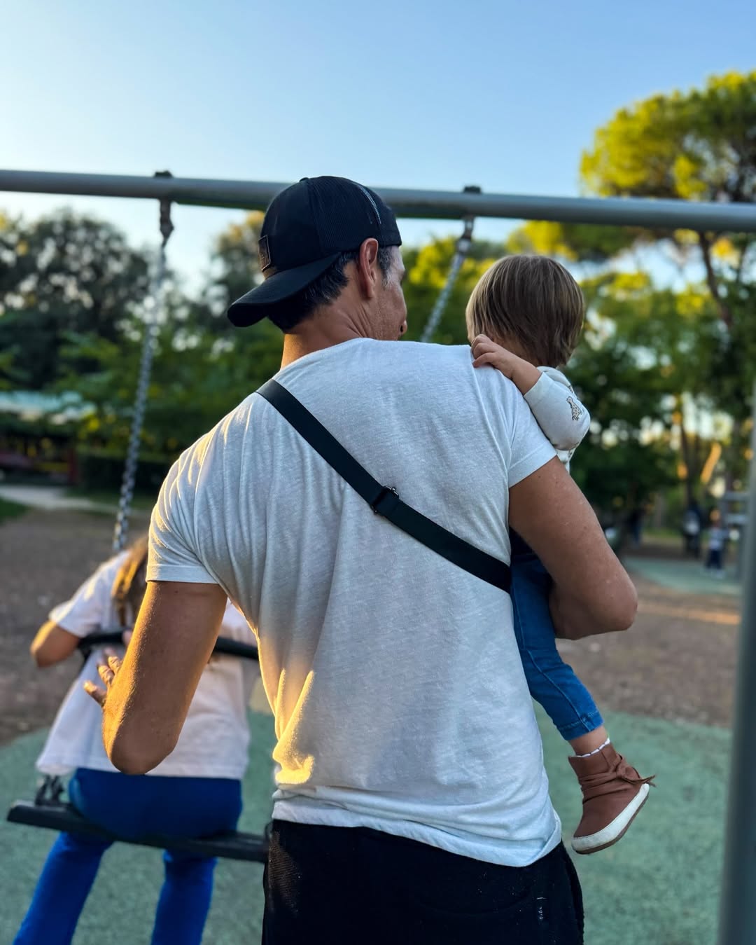 Rodrigo Santoro exibe fotos com as filhas - Foto: Reprodução / Instagram @rodrigosantoro