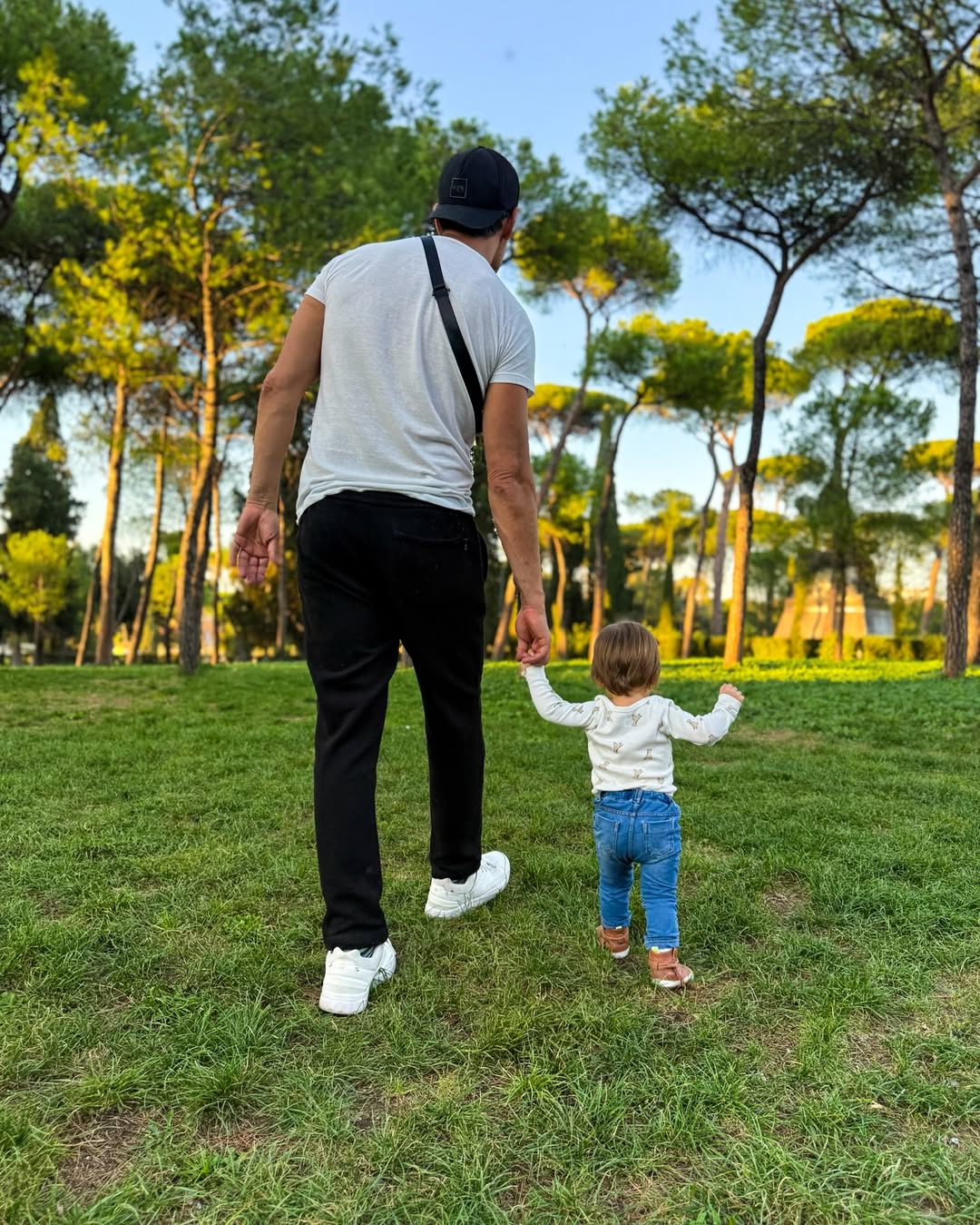 Rodrigo Santoro exibe fotos com as filhas - Foto: Reprodução / Instagram @rodrigosantoro