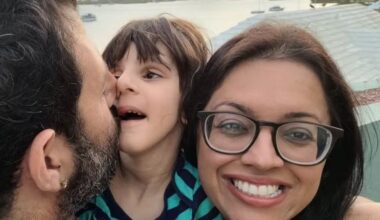 Mãe percebe algo errado com os olhos do filho e recebe diagnóstico raro