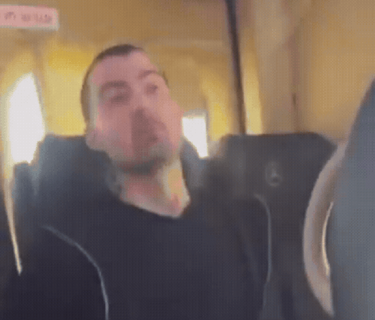 Refém libertado pelo Hamas come chocolate pela primeira vez após dois anos em cativeiro; veja vídeo