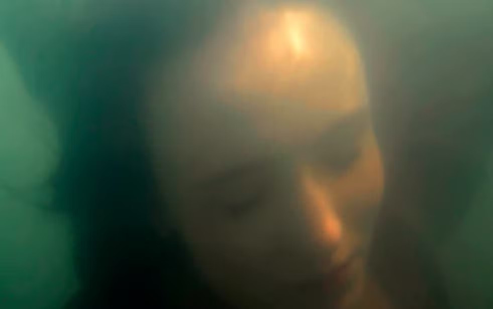 Êta Mundo Melhor: Estela se lembra do acidente com Ernesto e reage