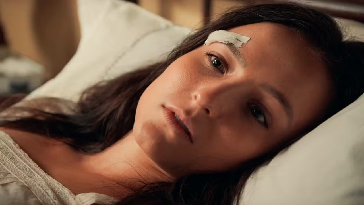 Estela se lembra do acidente com Ernesto e reage